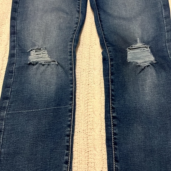 Girls Size 16 SO Distressed Stretch Jeans - Picture 2 of 5